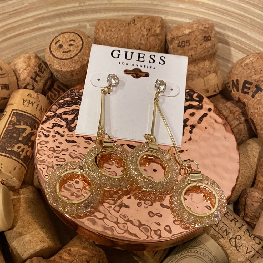 NEW GUESS Sparkling Gold-Tone Earring